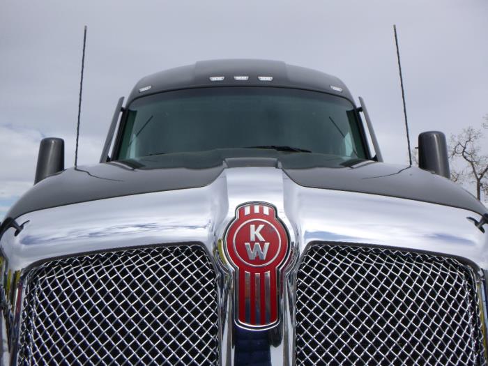 2023 Kenworth T680-9