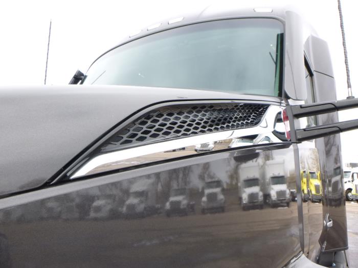 2023 Kenworth T680-10