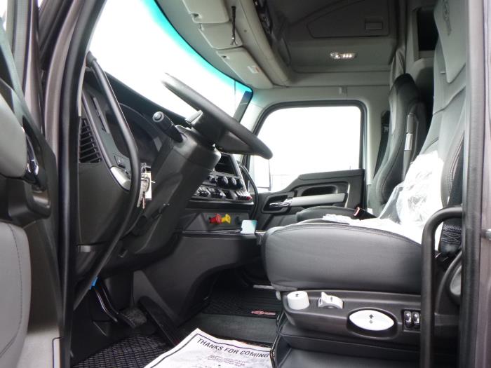 2023 Kenworth T680-13
