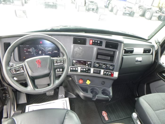 2023 Kenworth T680-15