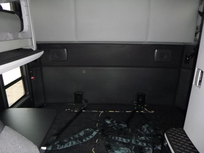 2023 Kenworth T680-17