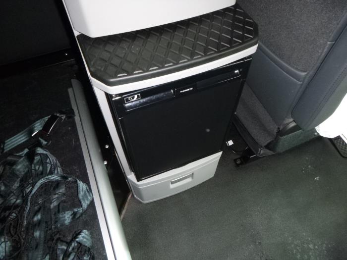 2023 Kenworth T680-23