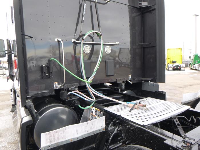 2023 Kenworth T680-30