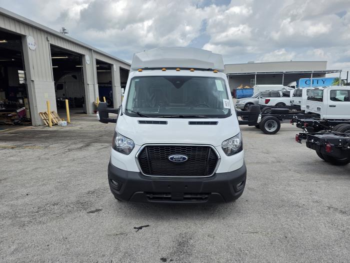 2025 Ford Transit-350-2