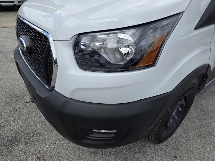 2025 Ford Transit-350-7