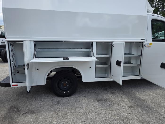 2025 Ford Transit-350-9