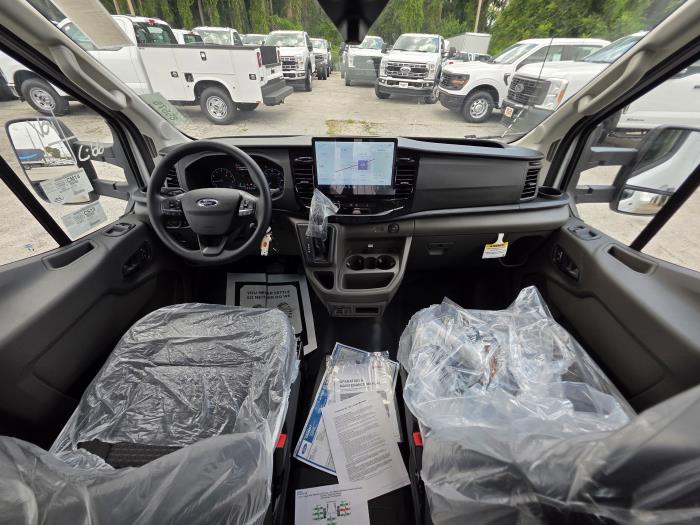2025 Ford Transit-350-22