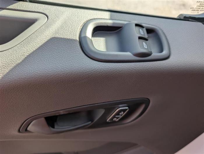 2026 Ford Transit-250-10