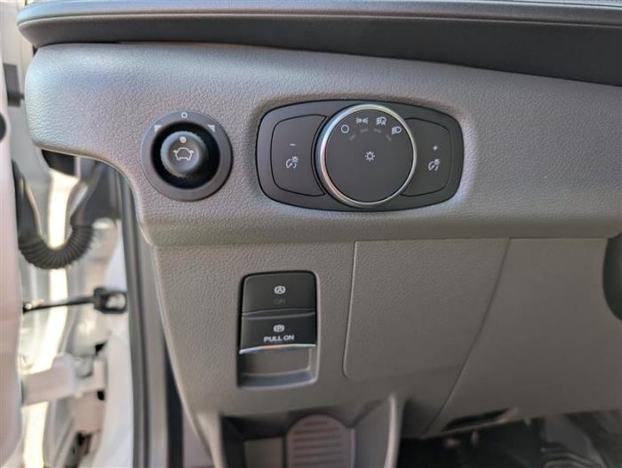 2026 Ford Transit-250-11