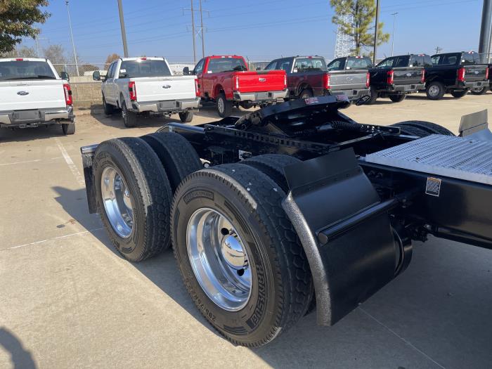 2022 Peterbilt 579-4