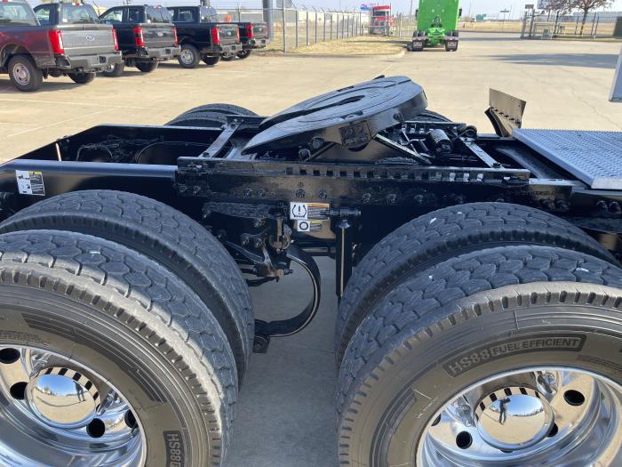 2022 Peterbilt 579-5