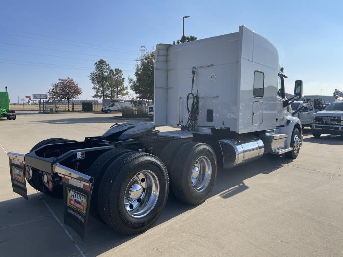 2022 Peterbilt 579-7