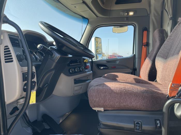 2022 Peterbilt 579-15