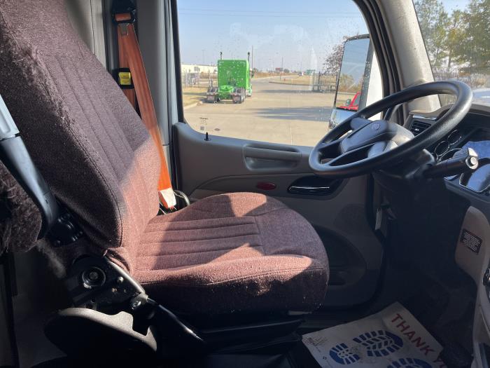 2022 Peterbilt 579-20