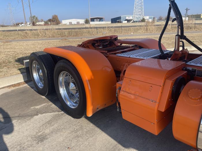 2022 Kenworth W900L-5