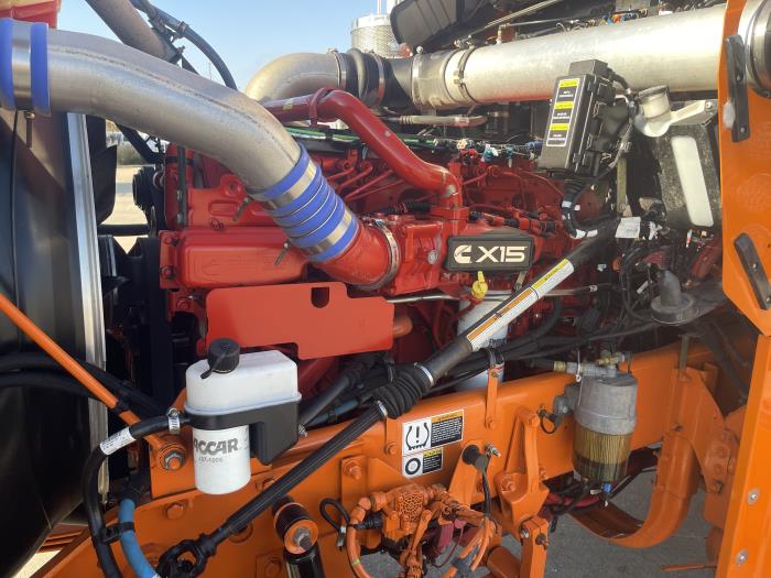 2022 Kenworth W900L-26