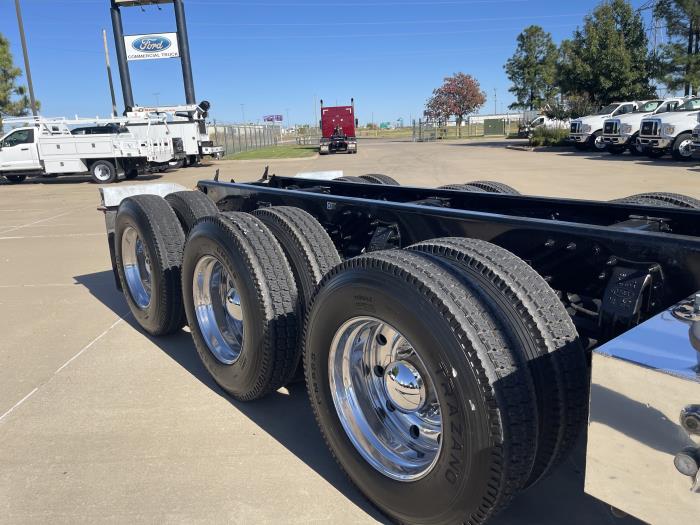 2014 Peterbilt 365-5