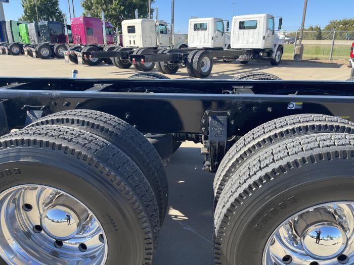 2014 Peterbilt 365-13