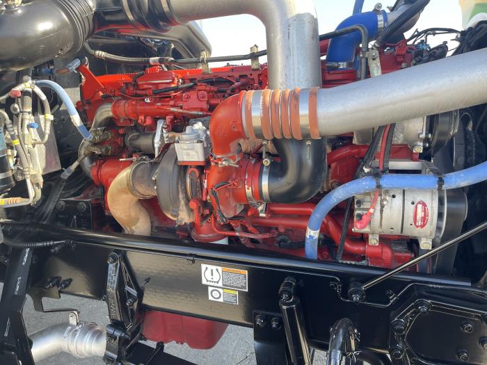 2022 Peterbilt 389-28