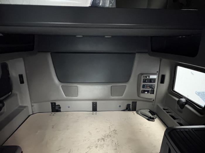 2022 International LT625-9