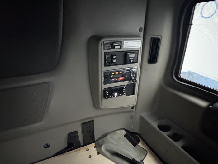 2022 International LT625-10