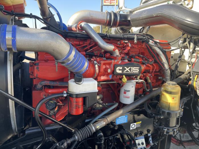 2019 Peterbilt 389-28