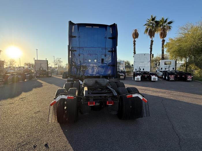 2022 International LT625-3