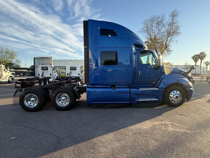 2022 International LT625-5