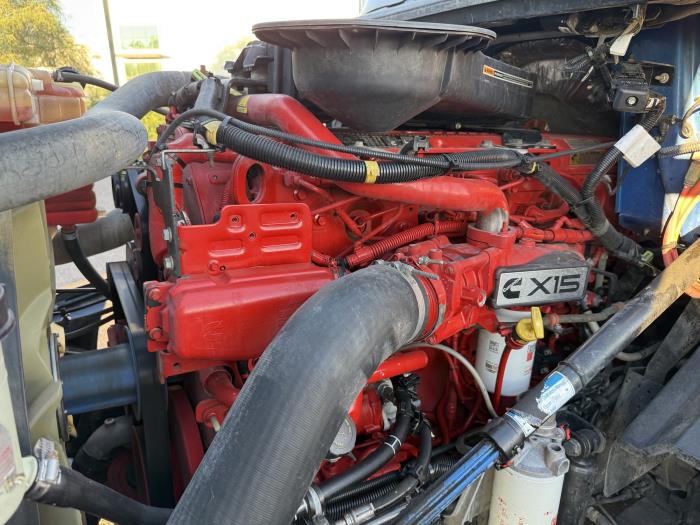 2022 International LT625-7