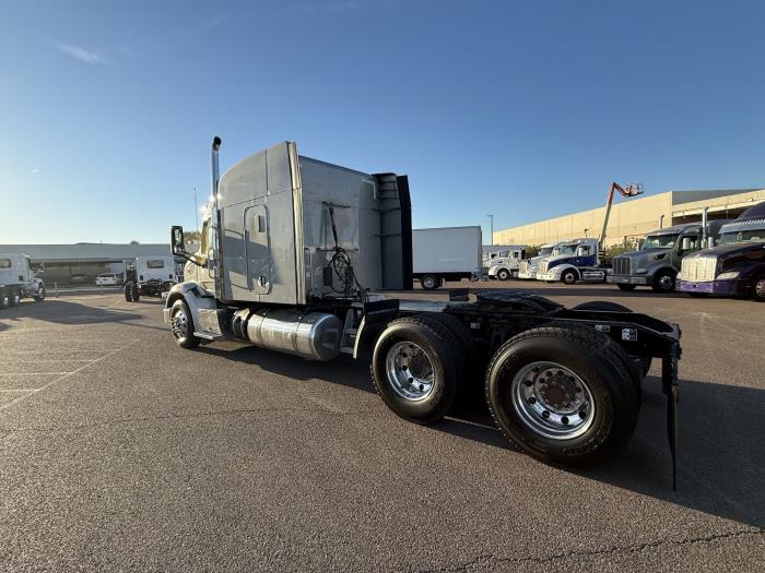 2021 Peterbilt 567-2