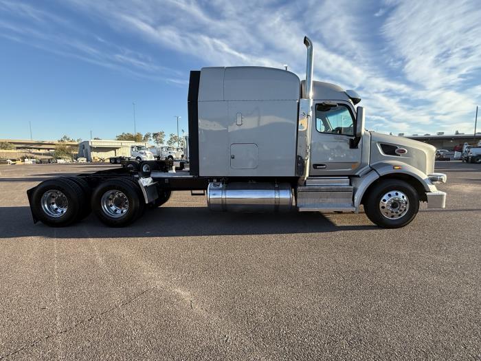 2021 Peterbilt 567-5