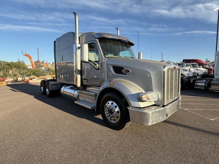 2021 Peterbilt 567-6