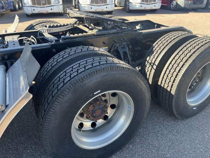 2020 Peterbilt 579-1