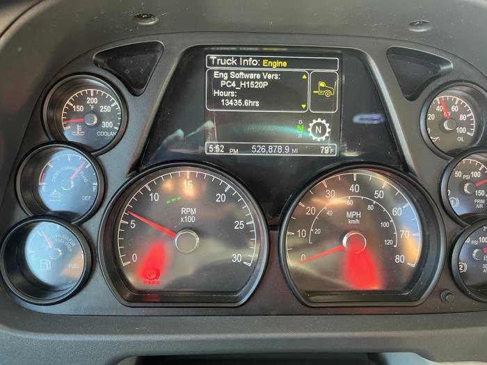 2020 Peterbilt 579-8