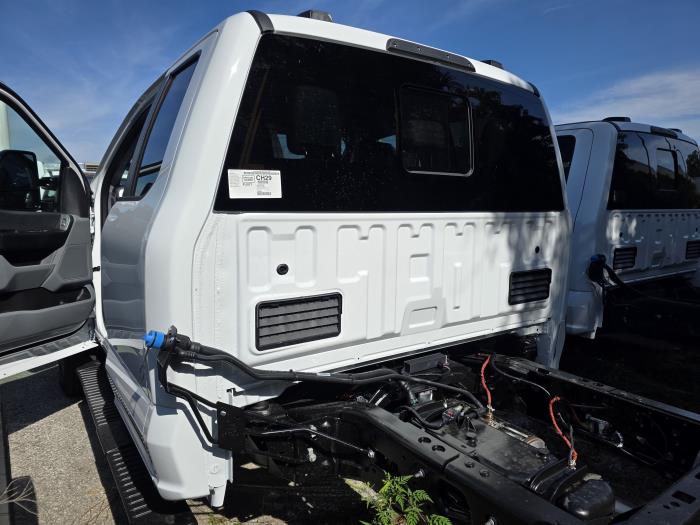 2026 Ford F-550-19
