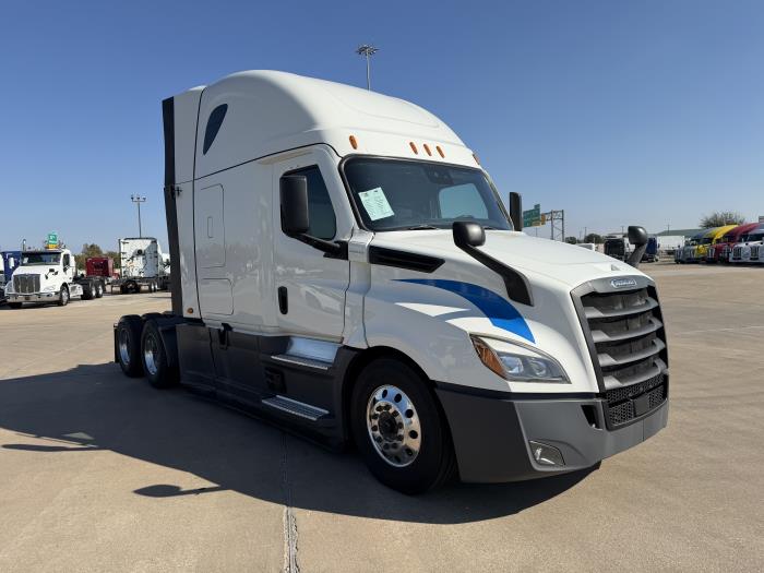 2022 Freightliner Cascadia-6