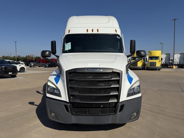 2022 Freightliner Cascadia-7