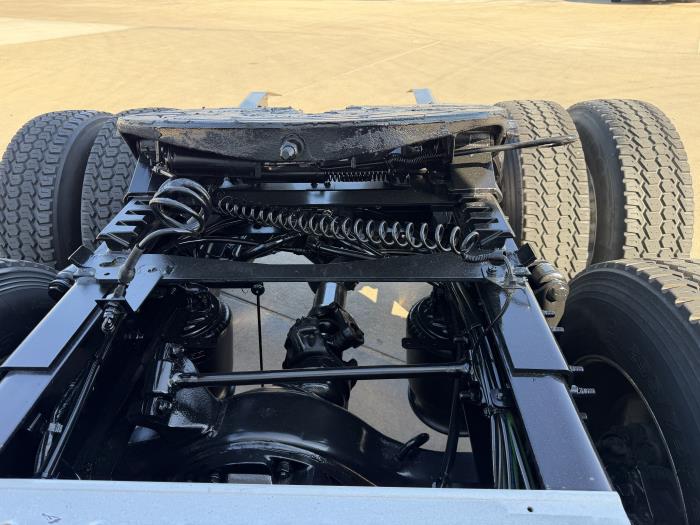 2022 Freightliner Cascadia-14