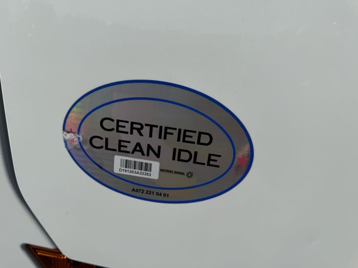 2022 Freightliner Cascadia-15