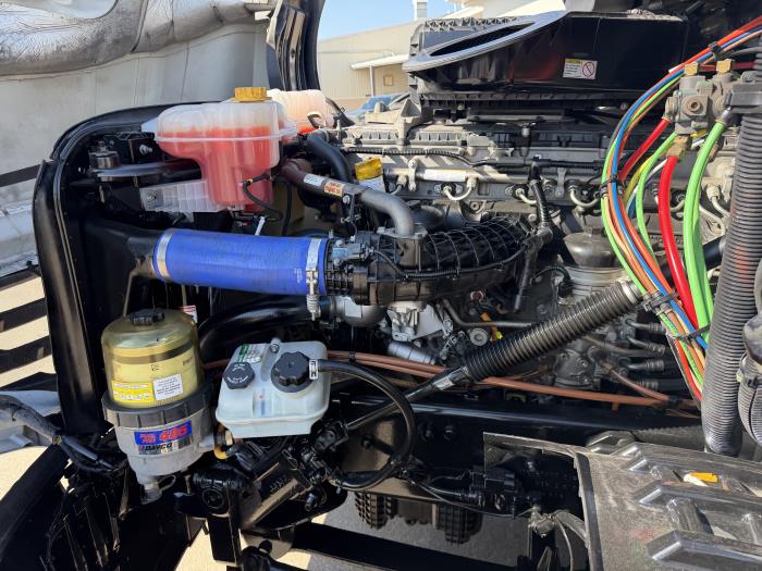 2022 Freightliner Cascadia-17