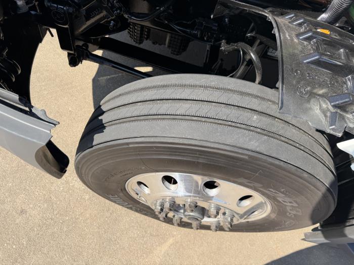 2022 Freightliner Cascadia-18