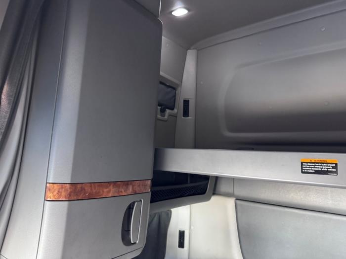 2022 International LT625-17