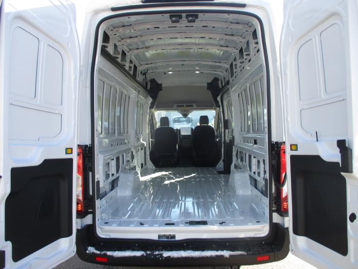 2026 Ford Transit-350-5