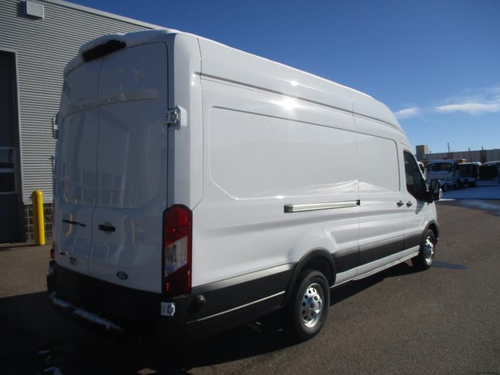 2026 Ford Transit-350-6