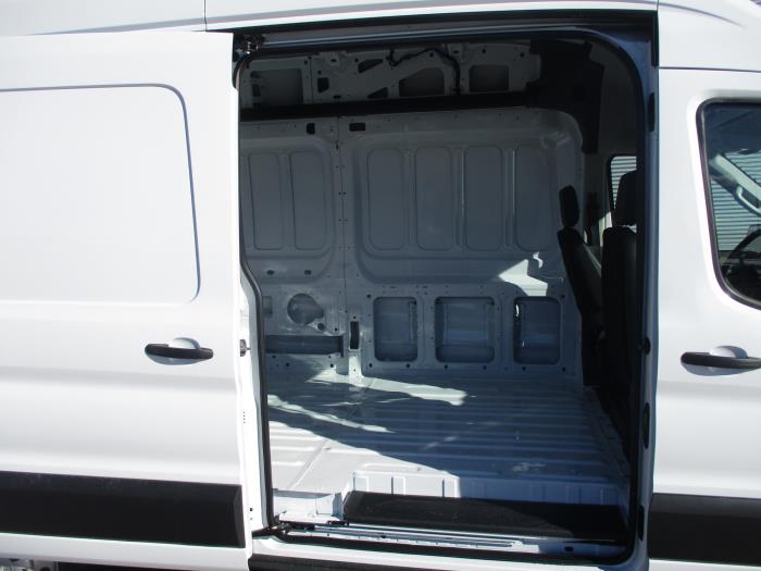 2026 Ford Transit-350-8