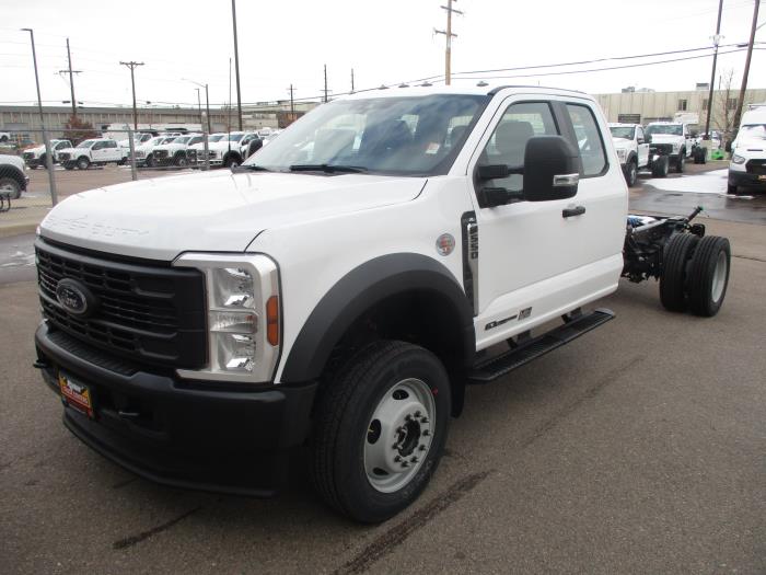 2026 Ford F-550-1