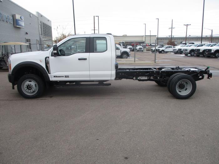 2026 Ford F-550-2