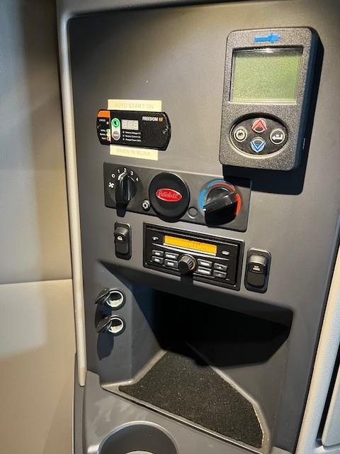 2022 Peterbilt 579-25