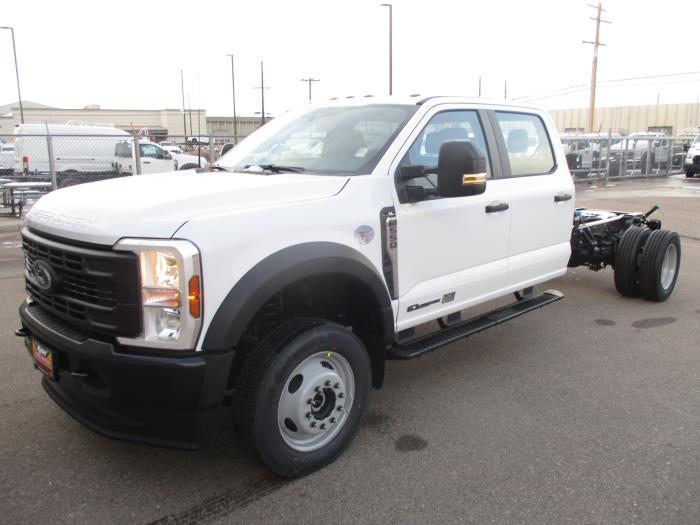2026 Ford F-550-1