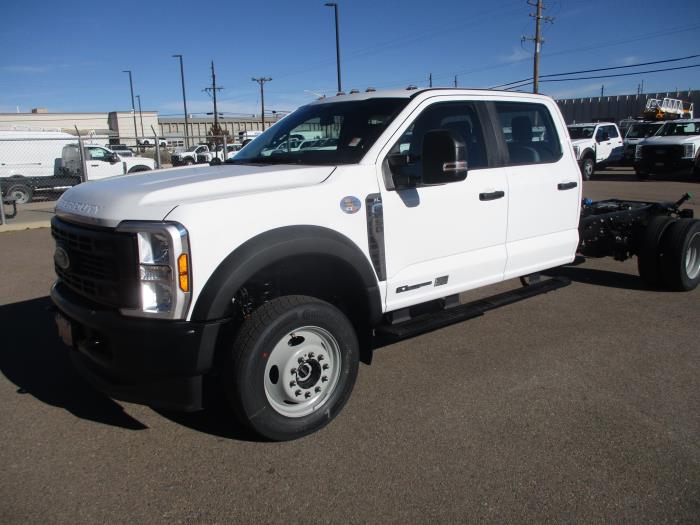 2026 Ford F-550-1